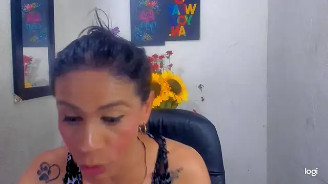 juanblakbigcock online show from October 11, 7:05 pm