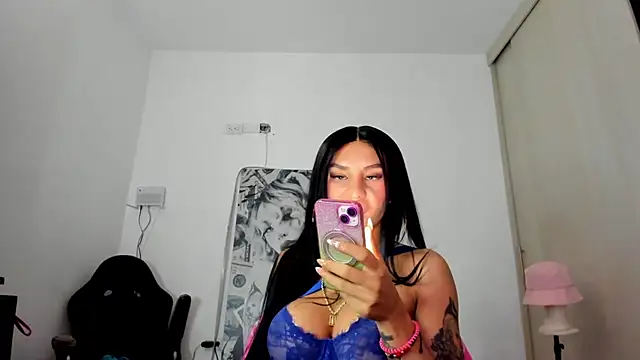  juliana star  online show from October 10, 3:39 pm