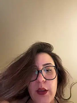 Its Jade online show from March 6, 9:54 pm