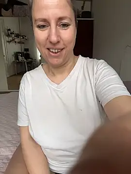 MariaValentine online show from January 17, 7:05 am