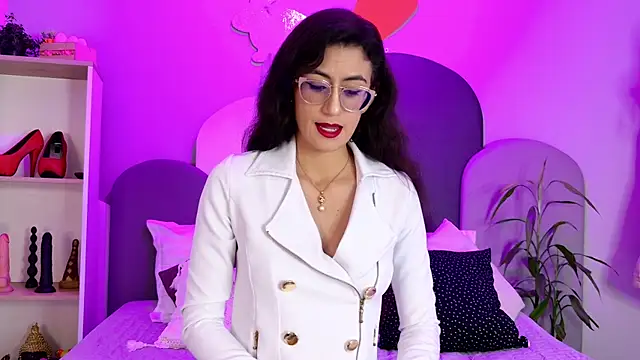 SophieGomez22 online show from April 19, 11:21 am