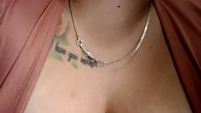 SOPHIA SQUIRTPUSSY online show from June 4, 10:36 pm