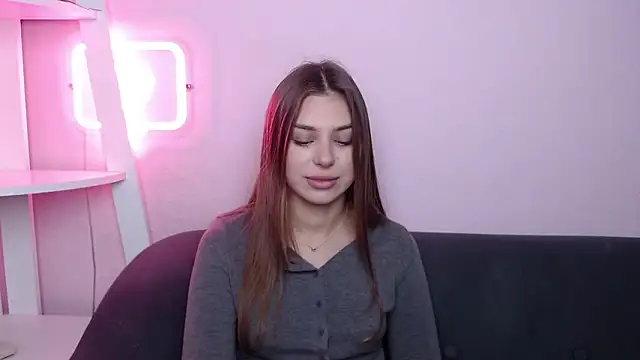 MilanaAngelAs online show from February 20, 6:01 am