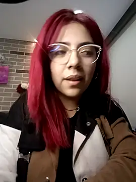 Rousse Collinss online show from October 28, 4:40 am