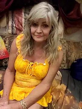 annika lately online show from February 25, 3:27 am