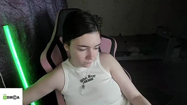 Crazy forest fairy online show from April 6, 3:06 am