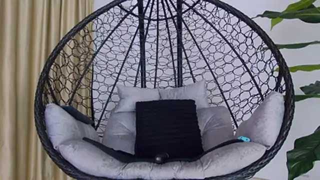 alex noa online show from December 22, 7:28 pm