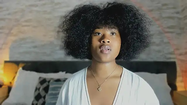 Anneth  M online show from November 14, 7:47 pm