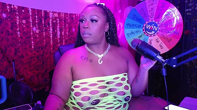 cheriserozequeen online show from May 19, 6:04 pm