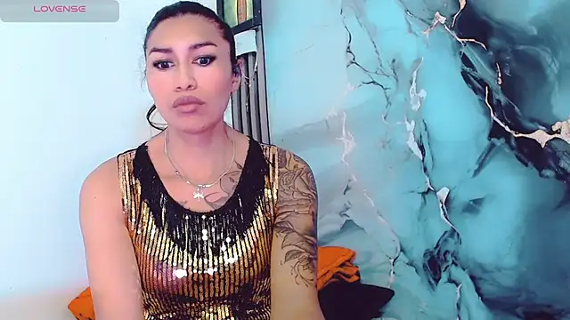 khiara moretti online show from November 15, 11:44 am