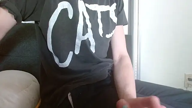 watermellonpussy online show from April 27, 8:17 pm