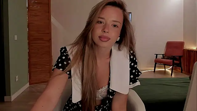 AmeliaBrian online show from July 24, 11:01 pm