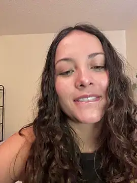 Megan Rodrigo online show from February 4, 2:09 pm