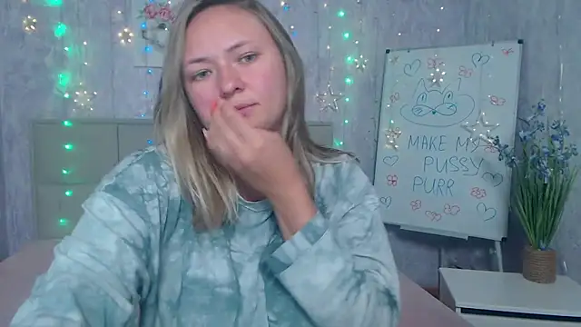 SallyVerda online show from October 6, 6:12 pm