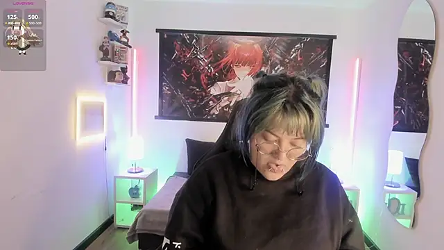 lucky-leah online show from March 5, 5:03 am