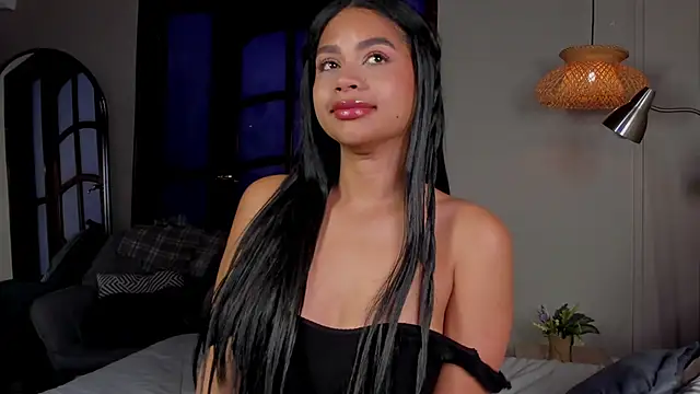 nayah   online show from January 15, 8:15 pm