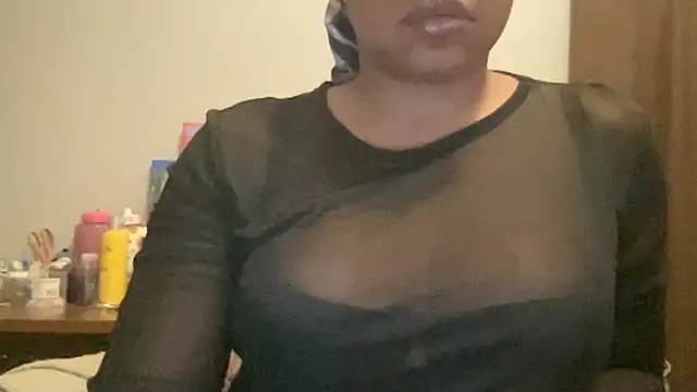 MommyConfident online show from January 6, 10:35 pm