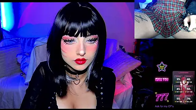 HollyDominic online show from March 24, 6:13 pm