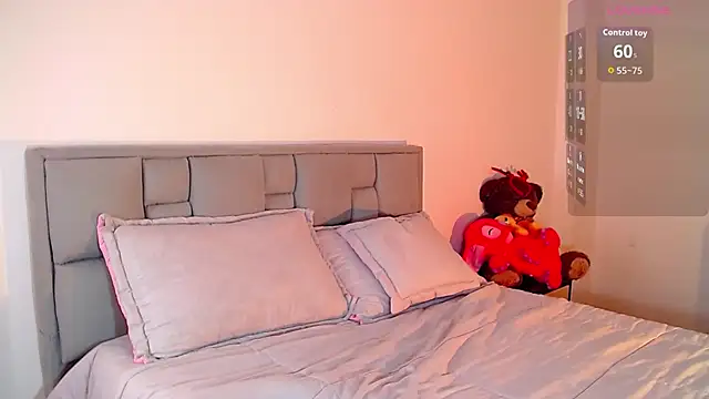 astrid-omega online show from November 29, 2:26 am