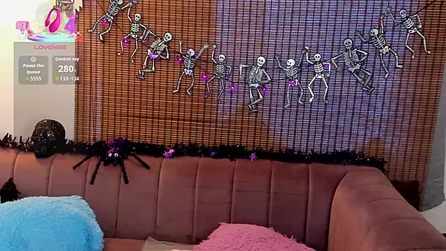 ariana cross online show from October 18, 1:03 pm