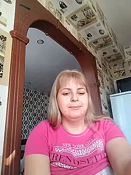 Lady nice cat online show from September 17, 3:37 am