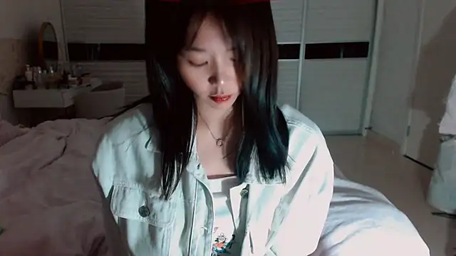 -Lucky Girl online show from March 5, 12:56 pm