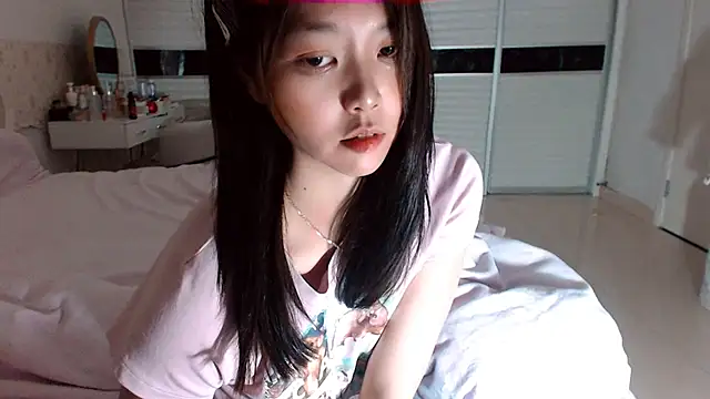 -Lucky Girl online show from March 6, 1:06 pm