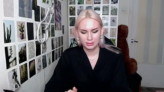 CapriScorpion online show from November 14, 5:02 pm