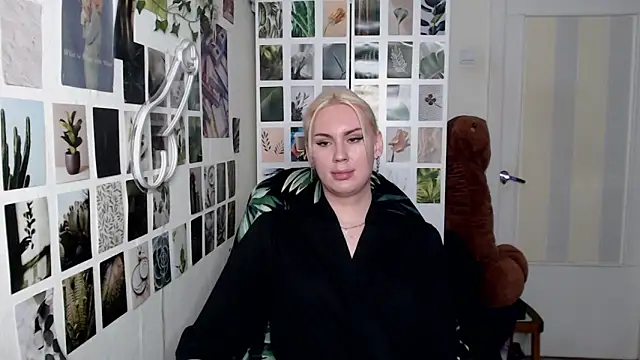 CapriScorpion online show from November 13, 4:17 pm