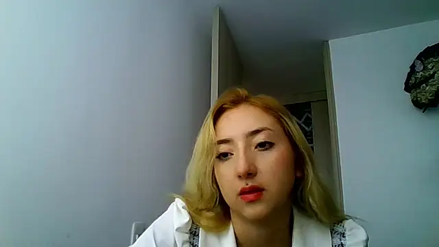 Barbie girl 69 online show from December 3, 8:55 pm