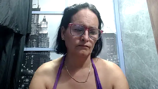 Nastylatinaxxx online show from December 4, 12:13 am