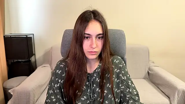 Snapshot of AliceKolltt chatting on October 20, 1:47 pm AliceKolltt online show from October 20, 1:47 pm