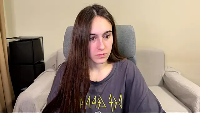 AliceKolltt online show from April 10, 9:43 pm