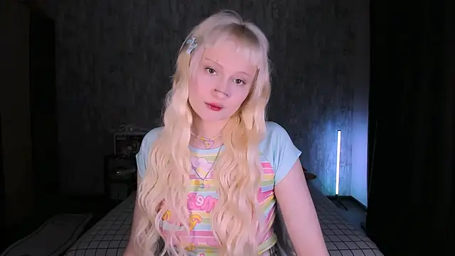 MariaMango online show from November 9, 1:40 pm