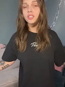HumbleJess online show from April 26, 2:59 pm