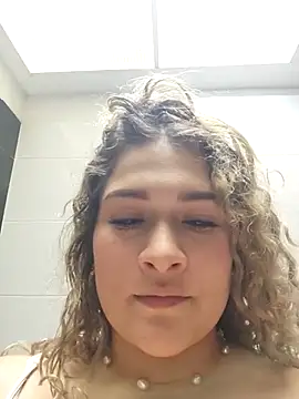 Sara smiiith211 online show from April 20, 6:11 pm