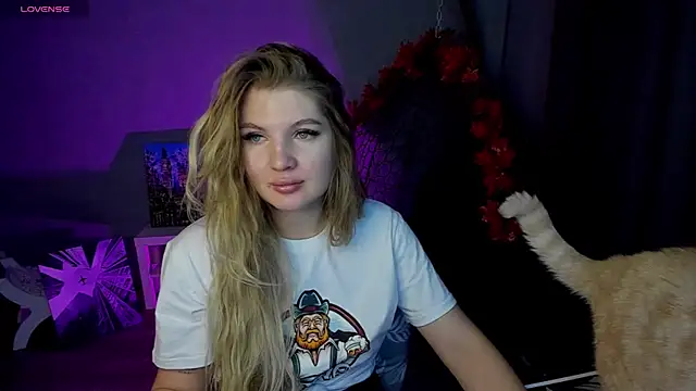 Snapshot of lily_williamss chatting on September 25, 12:32 am lily williamss online show from September 25, 12:32 am