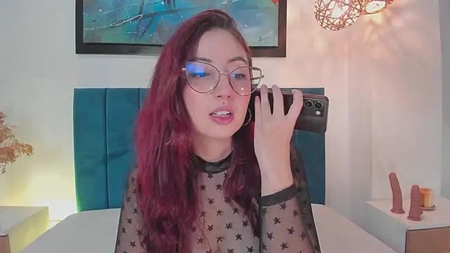 Snapshot of Emilywatsonn chatting on September 26, 1:14 am Emilywatsonn online show from September 26, 1:14 am