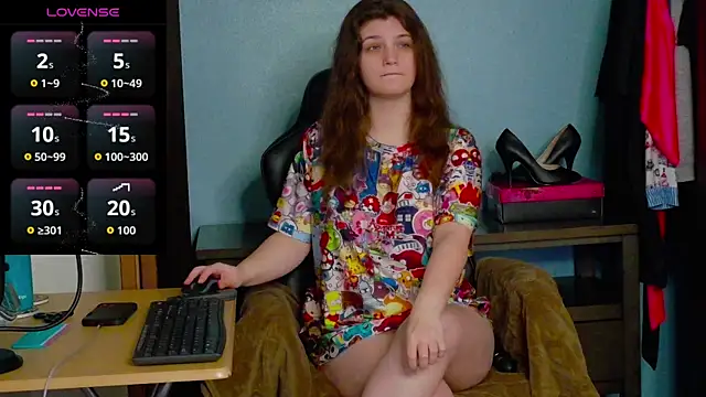 TreeJeanne online show from December 4, 5:10 am