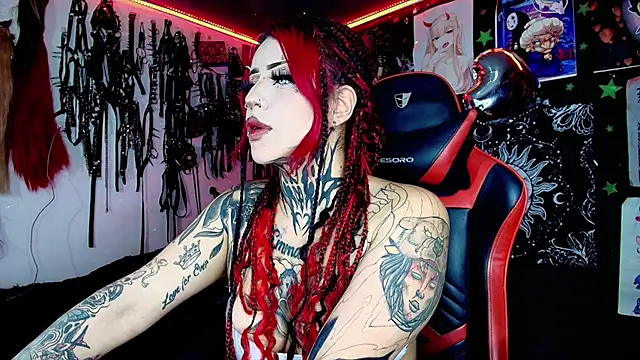 jannaink  online show from December 5, 1:05 am