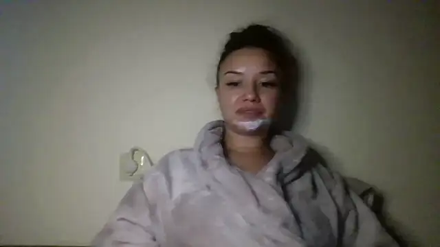 Linusya online show from October 24, 2:24 pm