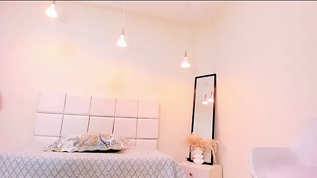 your khloe online show from February 27, 2:28 pm