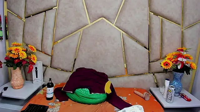 Kloe Candy1 online show from November 4, 5:12 am