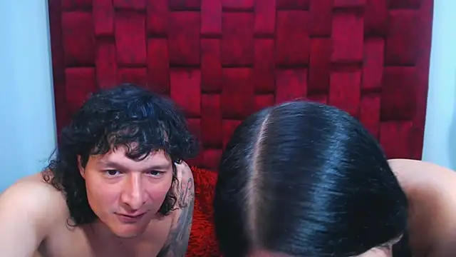 Couple No Limits online show from February 18, 9:03 pm