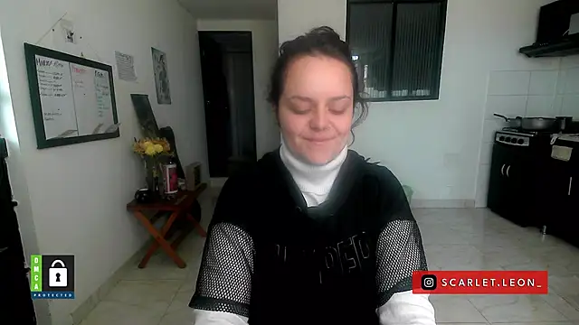 Scarletleon77 online show from March 30, 4:28 pm