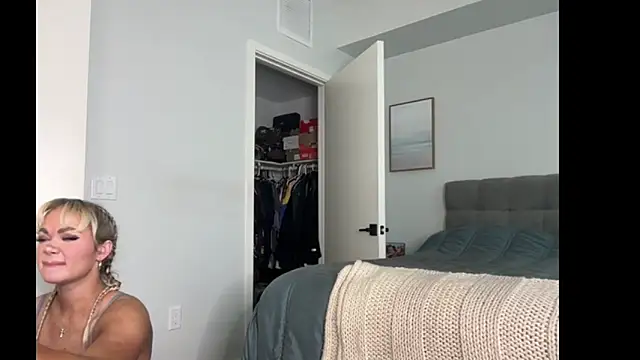 ElenaErickson online show from March 16, 7:18 pm