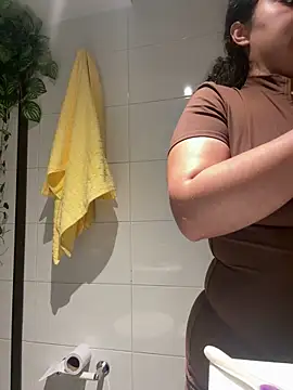 Nathcurly  online show from April 15, 2:34 am