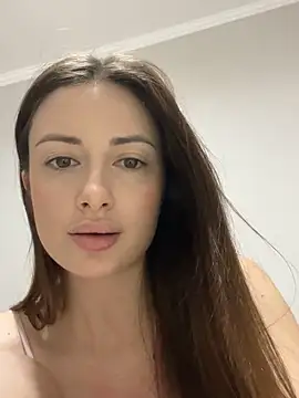 Snapshot of Jule_Helen chatting on October 22, 5:34 am Jule Helen online show from October 22, 5:34 am