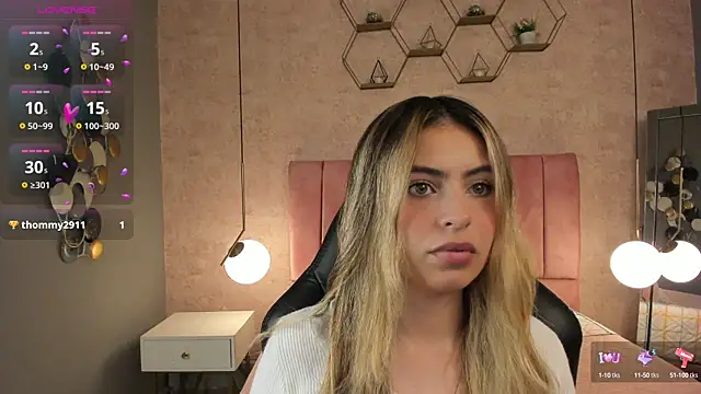 Snapshot of magic_fernanda chatting on September 18, 9:46 pm magic fernanda online show from September 18, 9:46 pm