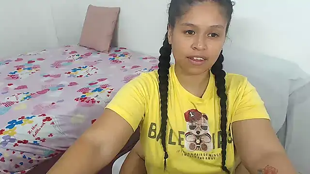 Hazel donna online show from May 12, 2:31 am